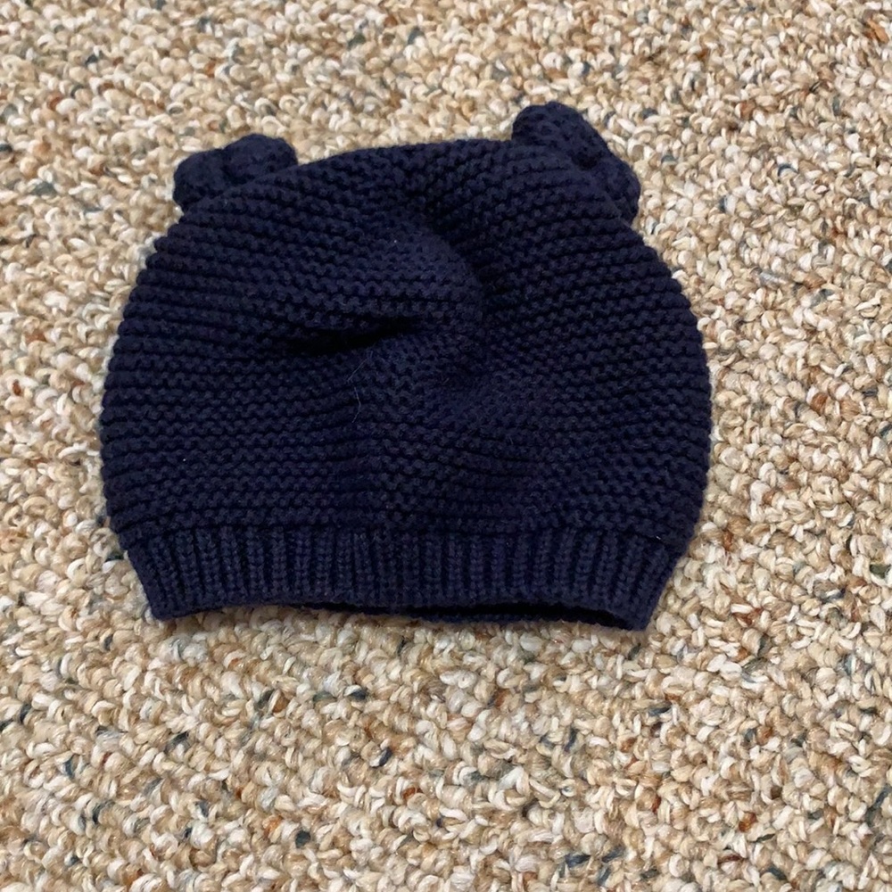 Baby Gap 0-3 months hat